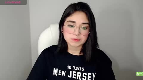 Snapshot of misha__sweet__27 chatting on February 13, 4:43 am misha online show from February 13, 4:43 am