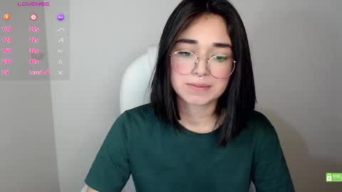 Snapshot of misha__sweet__27 chatting on February 14, 9:56 am misha online show from February 14, 9:56 am