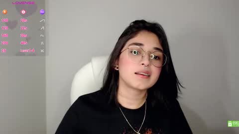 Snapshot of misha__sweet__27 chatting on February 15, 4:58 am misha online show from February 15, 4:58 am