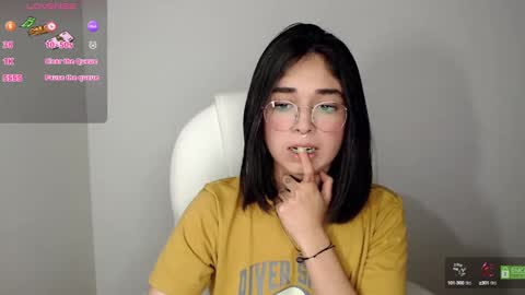 Snapshot of misha__sweet__27 chatting on February 20, 10:37 am misha online show from February 20, 10:37 am