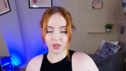 Snapshot of misha_the_createrr chatting on January 5, 5:27 pm Ivy online show from January 5, 5:27 pm