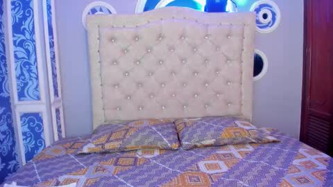 Mishell online show from December 18, 12:11 pm