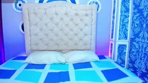 Snapshot of mishell_lovely chatting on February 4, 11:49 am Mishell online show from February 4, 11:49 am