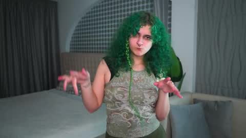 Kate online show from April 29, 5:06 pm