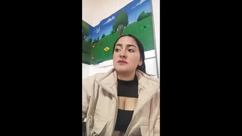 Snapshot of misnicol chatting on February 5, 2:54 pm Nicol online show from February 5, 2:54 pm