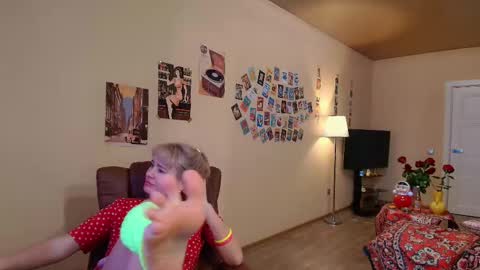 Kris online show from November 18, 10:52 am