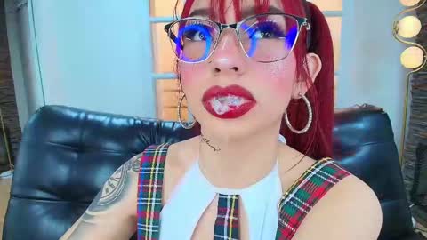 Snapshot of miss__abigail chatting on October 17, 5:59 pm Abigail online show from October 17, 5:59 pm