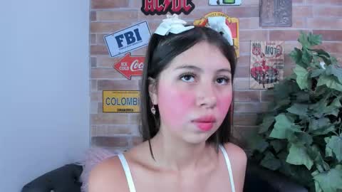 Snapshot of miss__luxury chatting on October 9, 11:08 am Luxury online show from October 9, 11:08 am