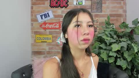 Snapshot of miss__luxury chatting on November 13, 11:09 am Luxury online show from November 13, 11:09 am