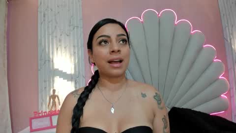 miss__star_ online show from March 20, 3:39 pm