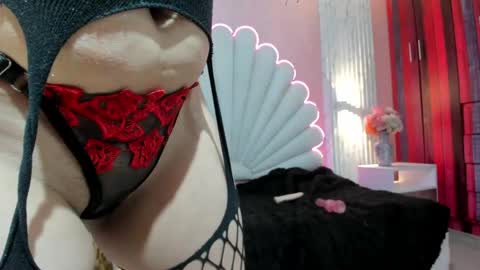 miss__star_ online show from April 29, 5:41 pm