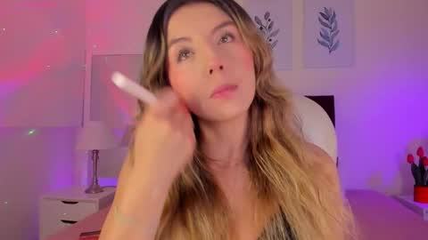 Amanda Reyes online show from February 23, 12:57 pm