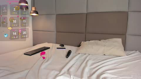 Amber  online show from March 6, 7:25 am