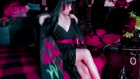 Snapshot of miss_asmodeus chatting on May 14, 2:57 pm missAsmodeus online show from May 14, 2:57 pm