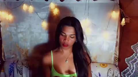 Bellah online show from January 6, 7:39 pm