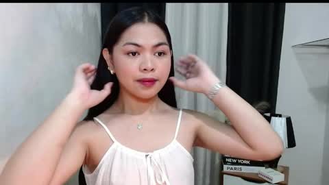 Briella online show from April 14, 2:34 pm