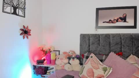 Snapshot of miss_brunette_ chatting on July 7, 6:47 am lucy 3 online show from July 7, 6:47 am
