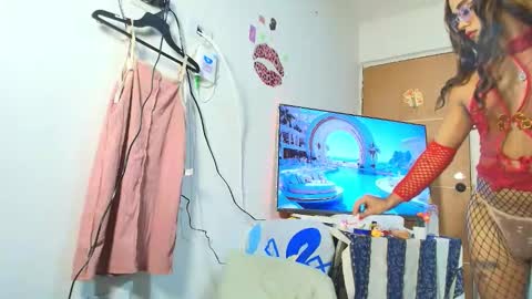 miss_channellx online show from May 15, 5:42 pm
