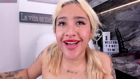 Danika online show from December 10, 2:06 pm