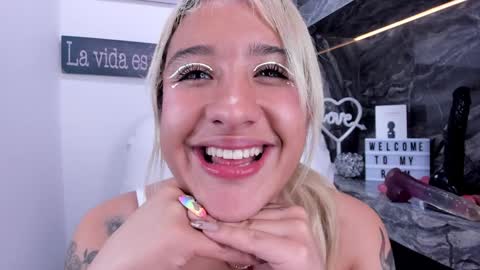 Danika online show from December 30, 8:15 pm