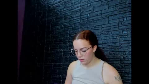 miss_dior1 online show from April 13, 3:50 pm