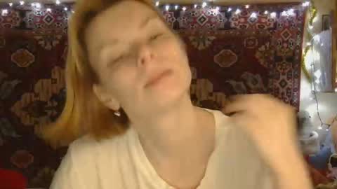 Snapshot of miss_elistia_ chatting on November 20, 12:27 pm Elis online show from November 20, 12:27 pm