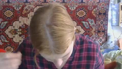 Elis online show from April 8, 10:59 am