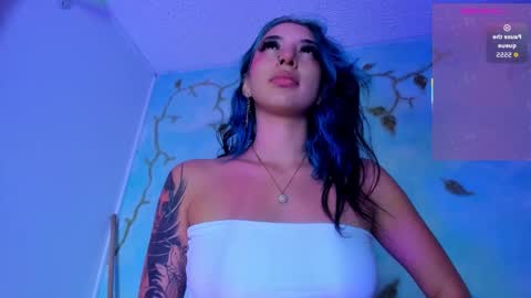 miss_evans_ online show from March 26, 3:01 am