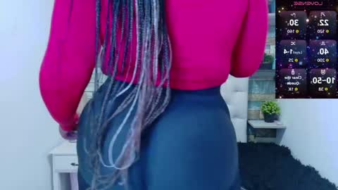 Snapshot of miss_evans_ chatting on May 29, 1:53 pm miss_evans_ online show from May 29, 1:53 pm
