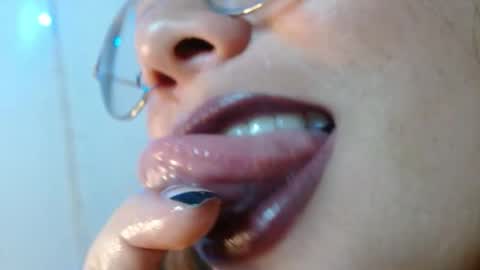 Miss Evoleth online show from February 3, 3:04 am