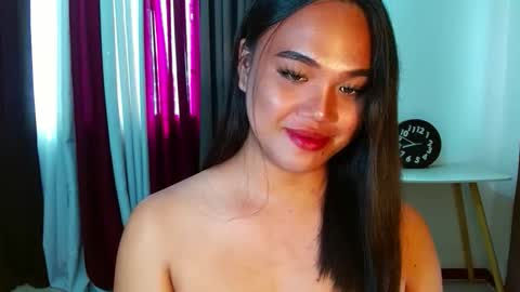 Snapshot of miss_fucos chatting on October 1, 12:05 am Lara online show from October 1, 12:05 am