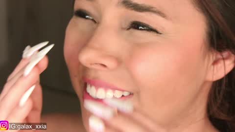  Elisabeth  IG galax xxia       online show from February 7, 1:47 am