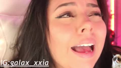  Elisabeth  IG galax xxia       online show from December 20, 1:02 am