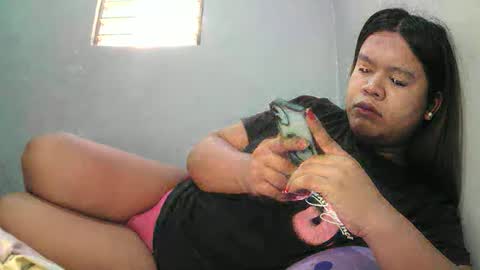 Snapshot of miss_georgina69 chatting on April 8, 3:28 am Georgina online show from April 8, 3:28 am