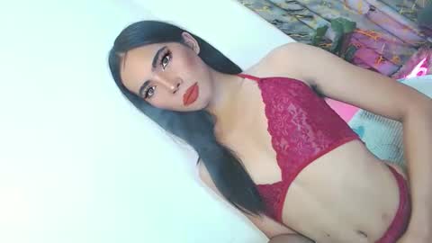 Snapshot of miss_juliex chatting on January 11, 4:28 am julie online show from January 11, 4:28 am