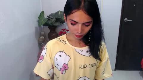 julie online show from April 7, 7:03 pm