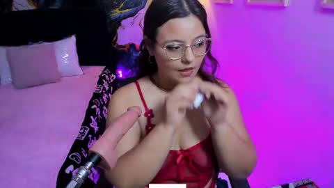 Snapshot of miss_kloee chatting on July 7, 11:14 am Kloe online show from July 7, 11:14 am