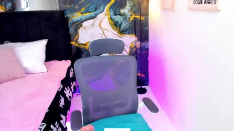 Snapshot of miss_kloee chatting on July 14, 6:57 pm Kloe online show from July 14, 6:57 pm