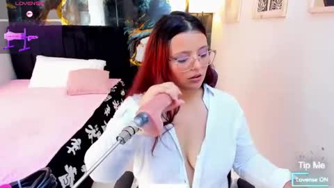 Snapshot of miss_kloee chatting on July 24, 7:45 pm Kloe online show from July 24, 7:45 pm