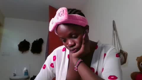 Snapshot of miss_kookie chatting on January 18, 6:10 pm miss_kookie online show from January 18, 6:10 pm