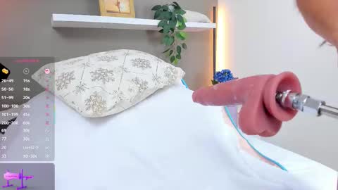 miss_lori_ online show from March 10, 1:38 pm