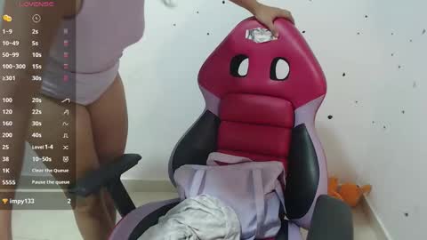 ly independent model online show from March 6, 11:01 pm