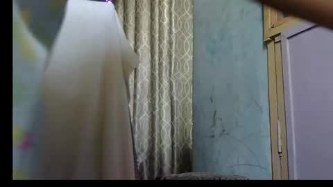Snapshot of miss_mahi69 chatting on June 20, 3:20 am Mahi online show from June 20, 3:20 am