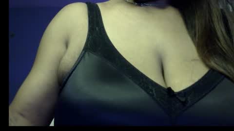 Snapshot of miss_mahi69 chatting on June 24, 4:06 pm Mahi online show from June 24, 4:06 pm