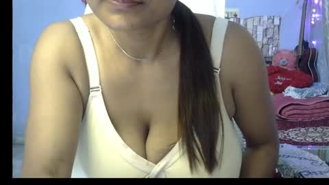 Snapshot of miss_mahi69 chatting on June 27, 6:40 am Mahi online show from June 27, 6:40 am