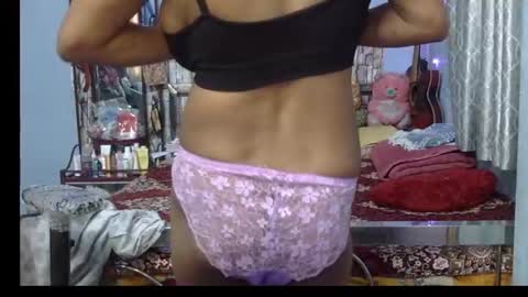 Snapshot of miss_mahi69 chatting on June 27, 12:22 pm Mahi online show from June 27, 12:22 pm