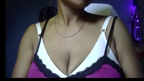 Snapshot of miss_mahi69 chatting on July 6, 10:23 am Mahi online show from July 6, 10:23 am