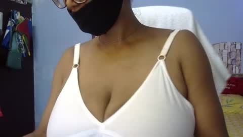 Snapshot of miss_mahi69 chatting on July 17, 4:52 am Mahi online show from July 17, 4:52 am