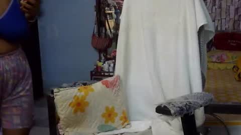 Snapshot of miss_mahi69 chatting on July 19, 4:38 am Mahi online show from July 19, 4:38 am