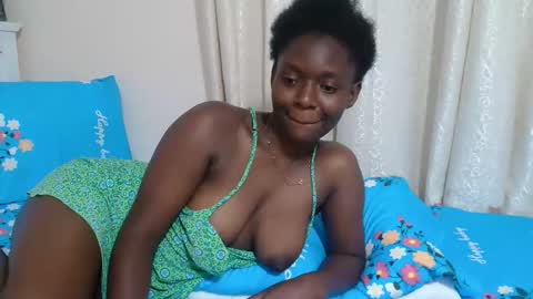 Snapshot of miss_monroee chatting on April 6, 10:44 pm monroe online show from April 6, 10:44 pm